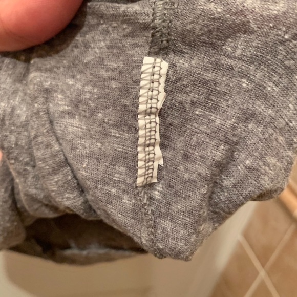 {OLD NAVY} Workout Top - Picture 6 of 6